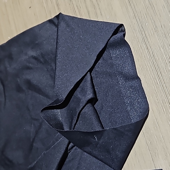 Lululemon High Rise Long Bike Short size 8 - Picture 3 of 4